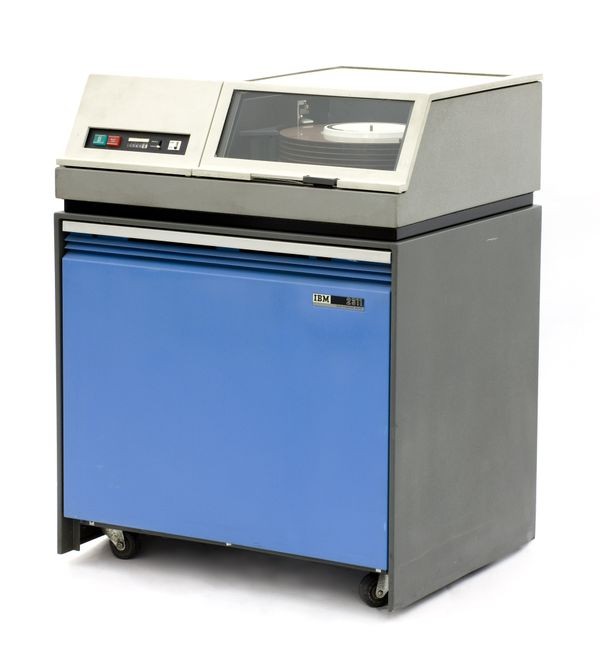 دیسک‌گردان3 IBM 2311 برای سیستم 360