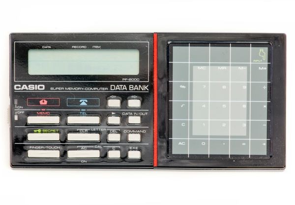 رایانۀ دستی PF-8000
