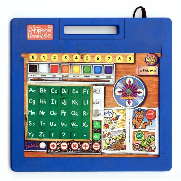 صفحه‌کلید عروسک کلیدها را یاد می‌گیرد (Muppet Learning Keys)