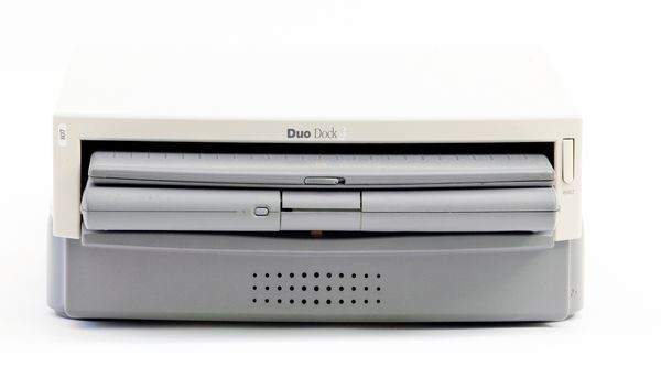 لپ تاپ اپل-دوو (Apple Duo) با سکو