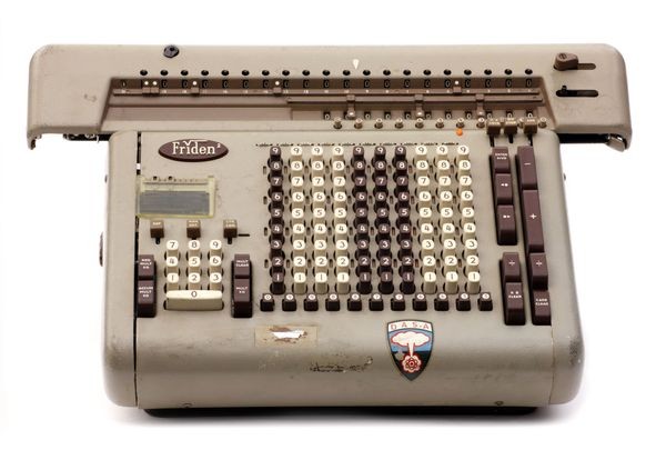 ماشین‌حساب فرایدن SRQ-102