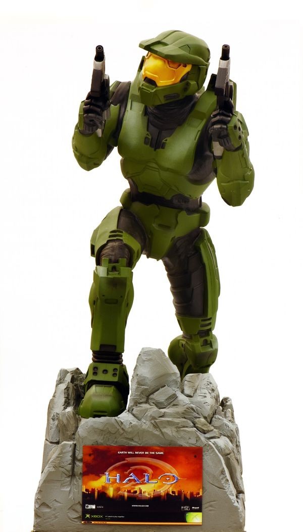 مجسمۀ فرمانده هِیلو (Master Chief Halo)