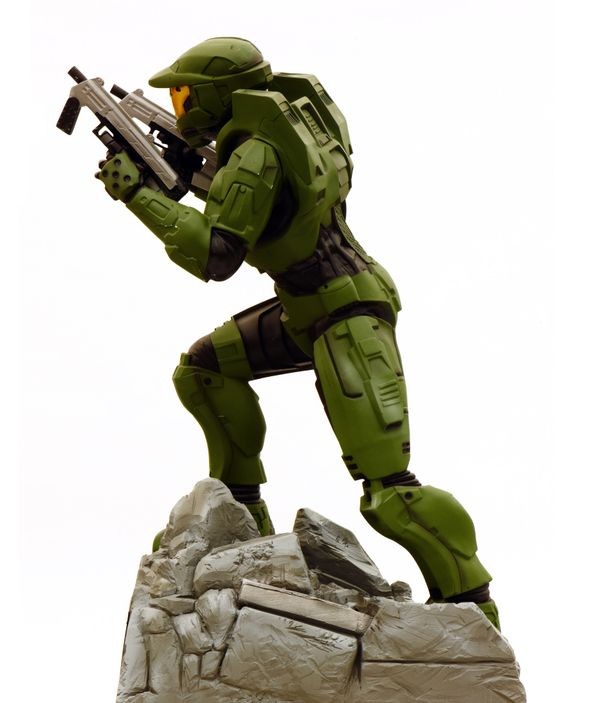 مجسمۀ فرمانده هِیلو (Master Chief Halo)