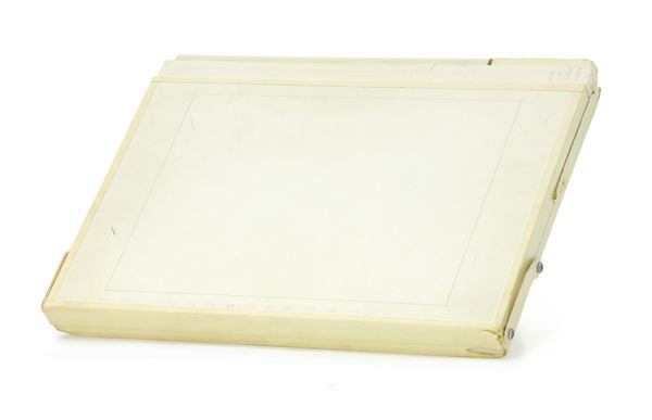 نمونۀ اولیه گریدپد (Cardboard GRiDpad Convertible)2